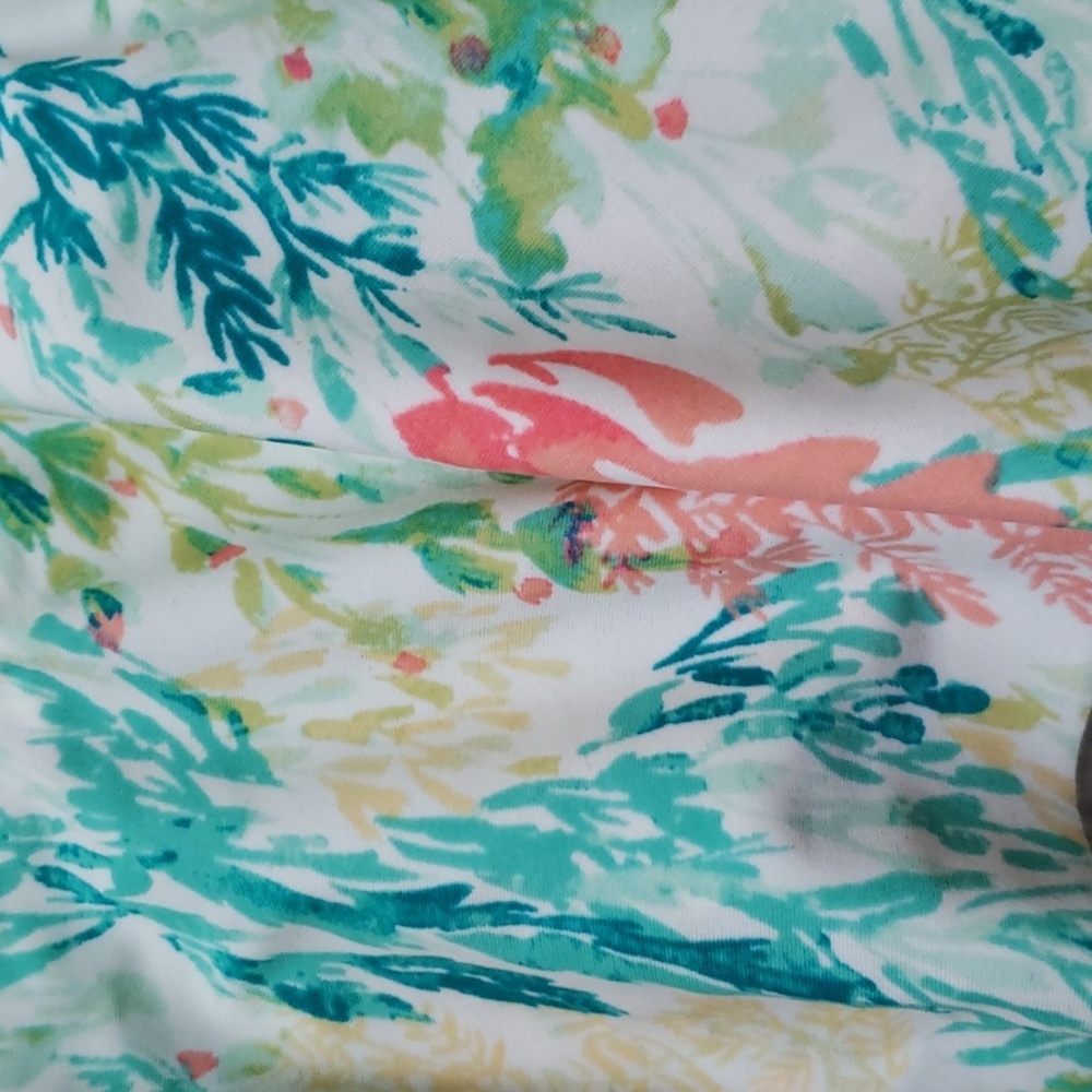 Old Navy Ruffle Swim Top - Picture 2 of 5